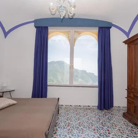 Palazzo Compagna Dom wakacyjny